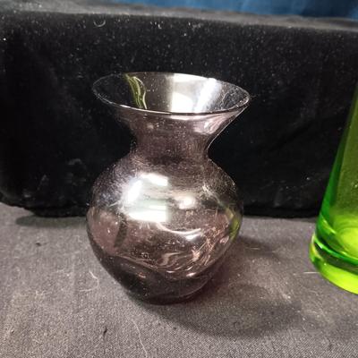 3 SECTION GLASS PLANT STARTER AND A PURPLE AND GREEN VASES