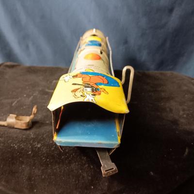 WALT DISNEY PRODUCTIONS TIN LITHO WIND UP TRAIN BY MARX (IN NEED OF REPAIR)