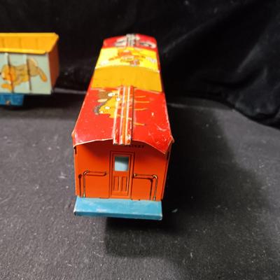 WALT DISNEY PRODUCTIONS TIN LITHO WIND UP TRAIN BY MARX (IN NEED OF REPAIR)