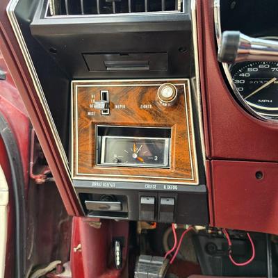 1976 Oldsmobile cutlass 442 - 20370.5 miles on the odometer