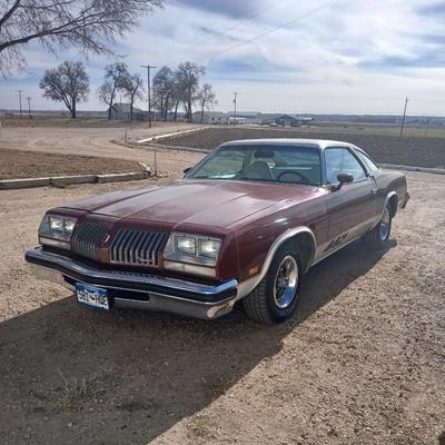 1976 Oldsmobile cutlass 442 - 20370.5 miles on the odometer