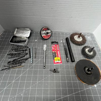 Sale Photo Thumbnail #118: Assorted drill bits and wire wheels for metal, wood, and DIY projects.
