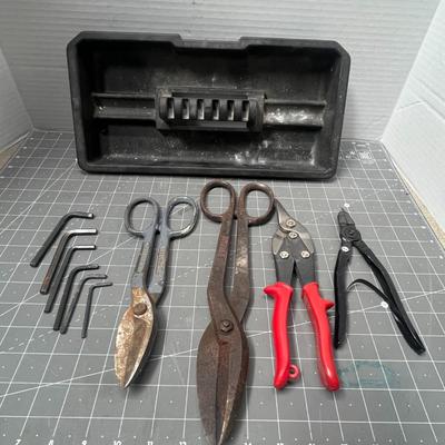 Sale Photo Thumbnail #140: Includes scissors, snips, pliers, Allen keys, and tray.