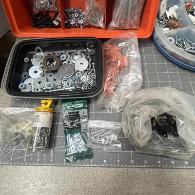 Sale Photo Thumbnail #168: Includes screws, washers, bolts, nuts. Various sizes and quantities packed.