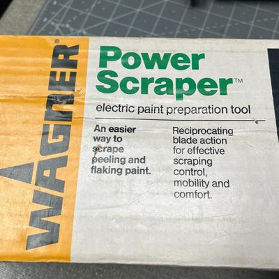 Sale Photo Thumbnail #172: Scrapes peeling paint easily. Reciprocating blade for smooth control.