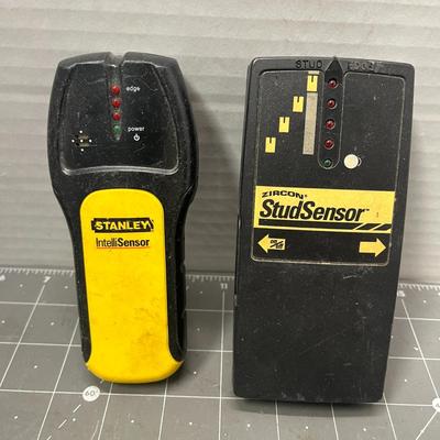 Sale Photo Thumbnail #213: Includes 14/2 cable, IDEAL connectors, Stanley, Zircon finders.