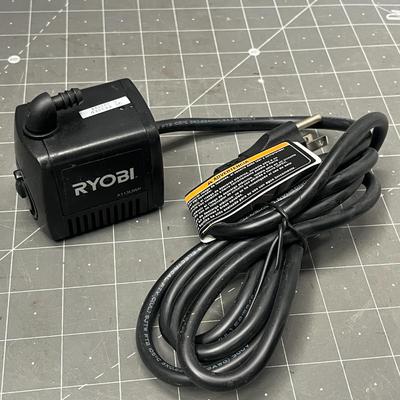 Sale Photo Thumbnail #264: Universal submersible, 40 GPH flow, fits most tile saws.