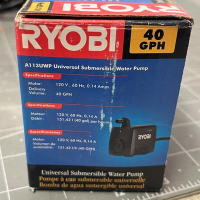 Sale Photo Thumbnail #263: Universal submersible, 40 GPH flow, fits most tile saws.