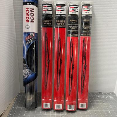 Sale Photo Thumbnail #274: Includes Bosch 19A, Champion CH-18 & CH-20 (x3). Winter-ready.