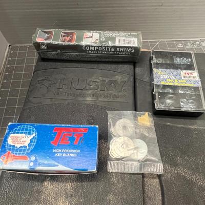 Sale Photo Thumbnail #291: Includes ratchets, bits, Silverline fasteners, locksmith blanks, composite shims, 250 grommets.