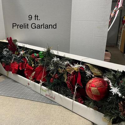 Sale Photo Thumbnail #334: 150 lights, red/gold decor, ribbon, snowflakes.