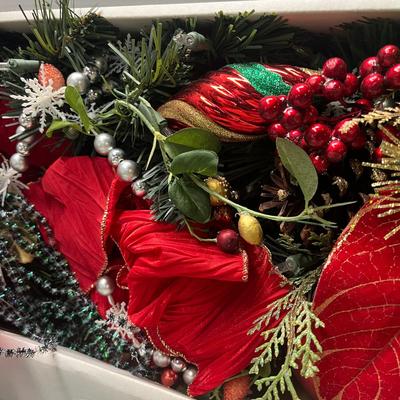 Sale Photo Thumbnail #336: 150 lights, red/gold decor, ribbon, snowflakes.