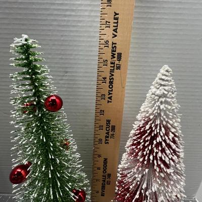 Sale Photo Thumbnail #352: 17" green, 15" striped, glitter bases.