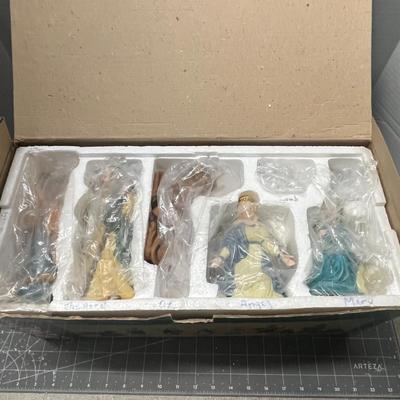 Sale Photo Thumbnail #355: Includes kings, animals, angel, baby Jesus, Mary.