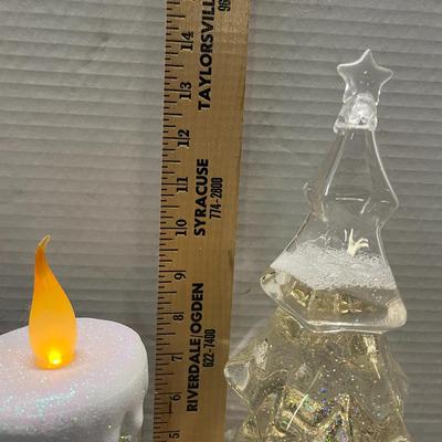 Sale Photo Thumbnail #387: Includes faux flame candle and star-topped tree, metallic bases.