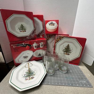 Sale Photo Thumbnail #419: 7 glasses, 8 plates, 2 bowls, 1 covered bowl—tree design.