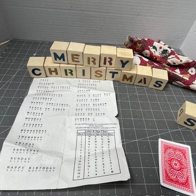 Sale Photo Thumbnail #567: 15 pc numbered blocks, snowman bag, printed holiday guide.