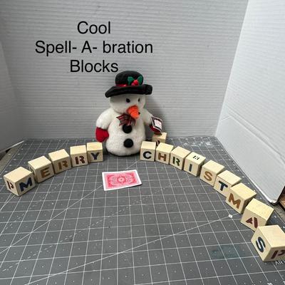 Sale Photo Thumbnail #566: 15 pc numbered blocks, snowman bag, printed holiday guide.