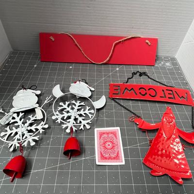 Sale Photo Thumbnail #599: 4 pc—“Tinsel” sign, 2 snowmen w/ bells, Santa “WELCOME” sign.