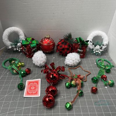 Sale Photo Thumbnail #624: 12 pc—wreaths, glitter boxes, ornaments, pom-poms, jingle bells, ribbon star.