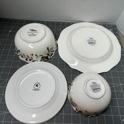 Sale Photo Thumbnail #677: 4 Season plates, 6 serving dishes, 2 Joy plates, 4 Place Mats and 4 Napkins.