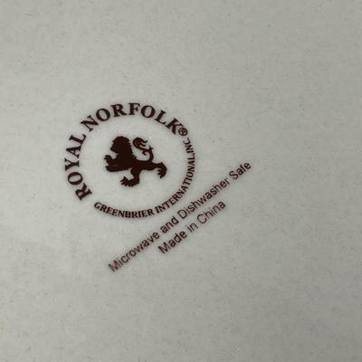 Sale Photo Thumbnail #675: 4 Season plates, 6 serving dishes, 2 Joy plates, 4 Place Mats and 4 Napkins.