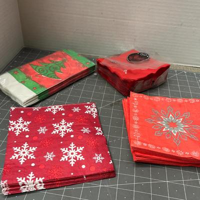 Sale Photo Thumbnail #682: 8 Placemats and 4 varities of Napkins.