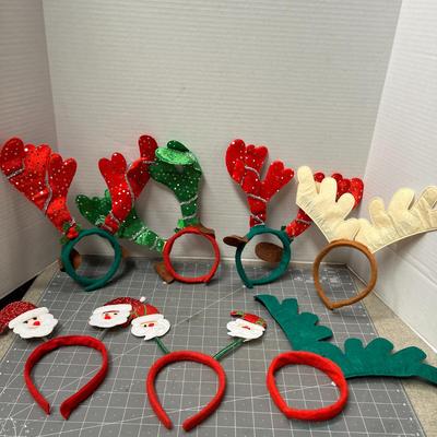 Sale Photo Thumbnail #707: 7 glitter headbands, 8 festive glasses, fun Christmas designs.