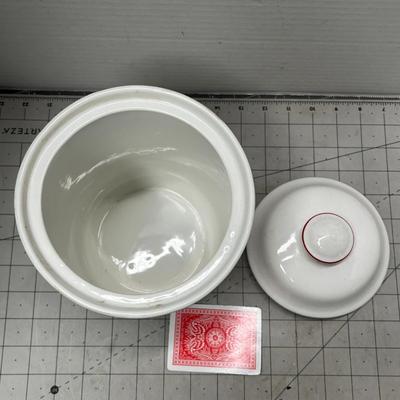 Sale Photo Thumbnail #802: Child Chef Design, 1987, red accents & fleur-de-lis pattern.