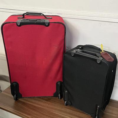 Sale Photo Thumbnail #818: Includes two bags, zip compartments, 26x17x9 and 19x13x7 sizes.