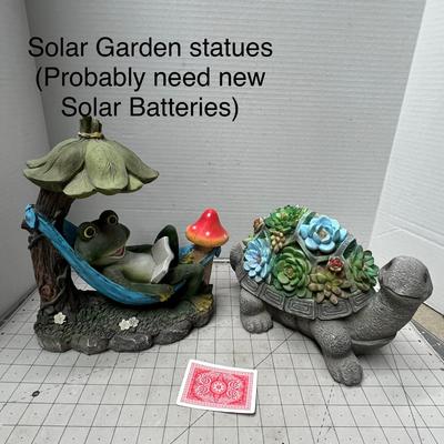 Sale Photo Thumbnail #828: Includes frog, turtle, solar-powered, colorful, whimsical outdoor decor.