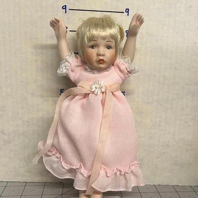 Sale Photo Thumbnail #891: Lady & Baby Size - 18", 8" & Boy Size - 14" Includes straw bedding, lace dress, vest outfit, boxed presentation.