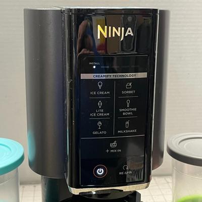 Sale Photo Thumbnail #19: Makes ice cream, sorbet, smoothies, drinks, includes 3 pints.