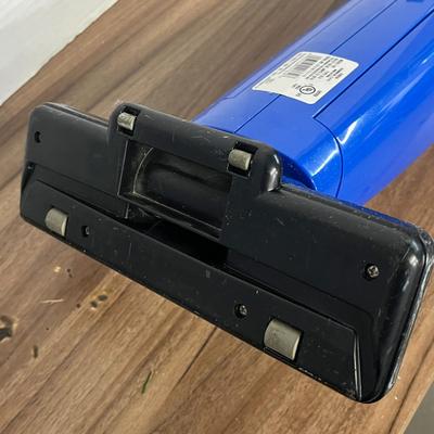 Sale Photo Thumbnail #1000: Blue body, 2.0 amp, 120V, household use, model 161.