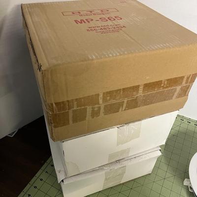 Sale Photo Thumbnail #1075: Includes 3 boxed, 3 loose speakers; round white grille design.