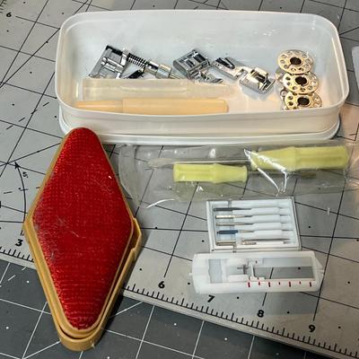 Sale Photo Thumbnail #1120: 120V, 50/60Hz, 90W motor, 15W lamp, UL listed, Taiwan.