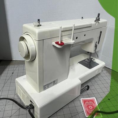 Sale Photo Thumbnail #1123: 120V, 50/60Hz, 90W motor, 15W lamp, UL listed, Taiwan.