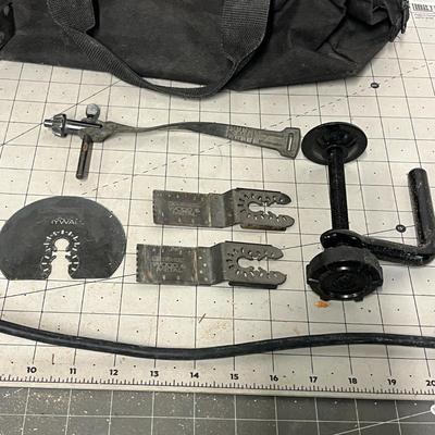 Sale Photo Thumbnail #1141: Includes tool, case, blades, clamp, sanding pad, wrench