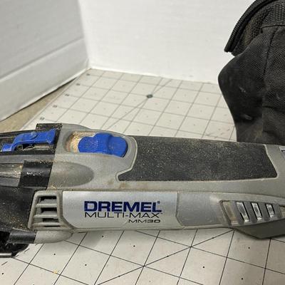 Sale Photo Thumbnail #1139: Includes tool, case, blades, clamp, sanding pad, wrench