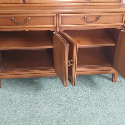 Beautiful MCM Mid-century Modern Drexel Eastrend hutch or China cabinet