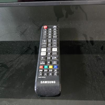 Samsung 70" Class TU700D 4K Crystal UHD HDR Smart TV with remote