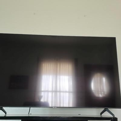 Samsung 70" Class TU700D 4K Crystal UHD HDR Smart TV with remote