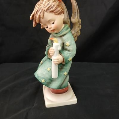 M.I. Hummel Heavenly Angel No Box 6" Figurine