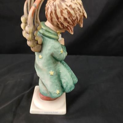 M.I. Hummel Heavenly Angel No Box 6" Figurine