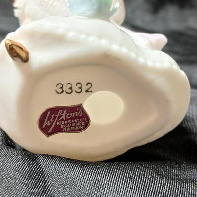 vintage Lefton July Birthday Angel figurine, holding blue flowers Lefton's 3332