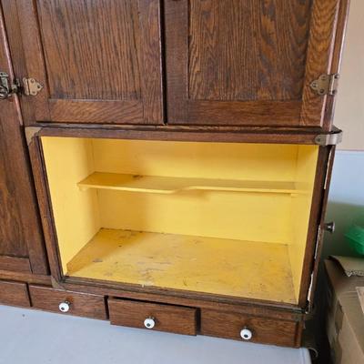 1920'S antique oak Hoosier cabinet