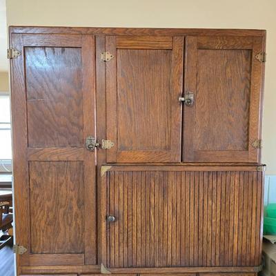 1920'S antique oak Hoosier cabinet