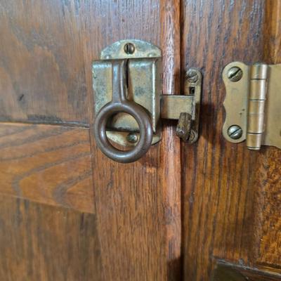 1920'S antique oak Hoosier cabinet