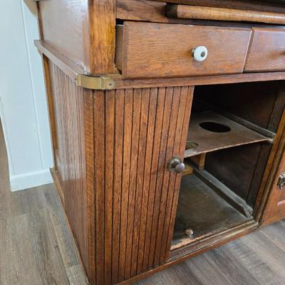 1920'S antique oak Hoosier cabinet