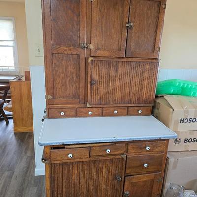 1920'S antique oak Hoosier cabinet